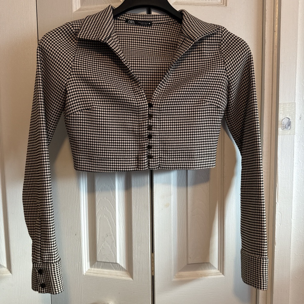Zara Black and White Houndstooth Button Down Shirt